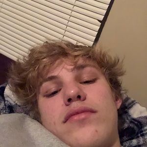 Meet your Posher, Max